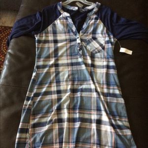 Quarter sleeve dress